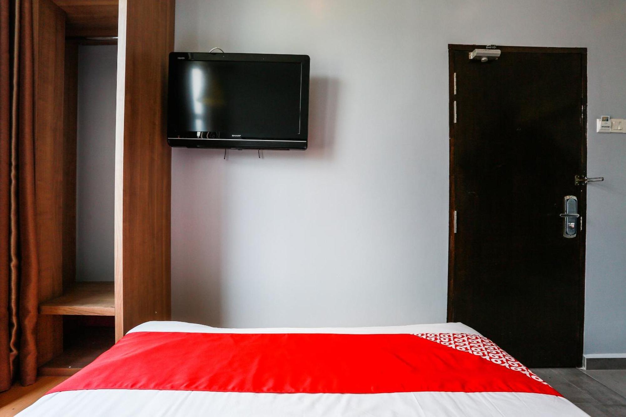 Oyo 90894 Hotel Smc I-City Шах-Алам Екстер'єр фото